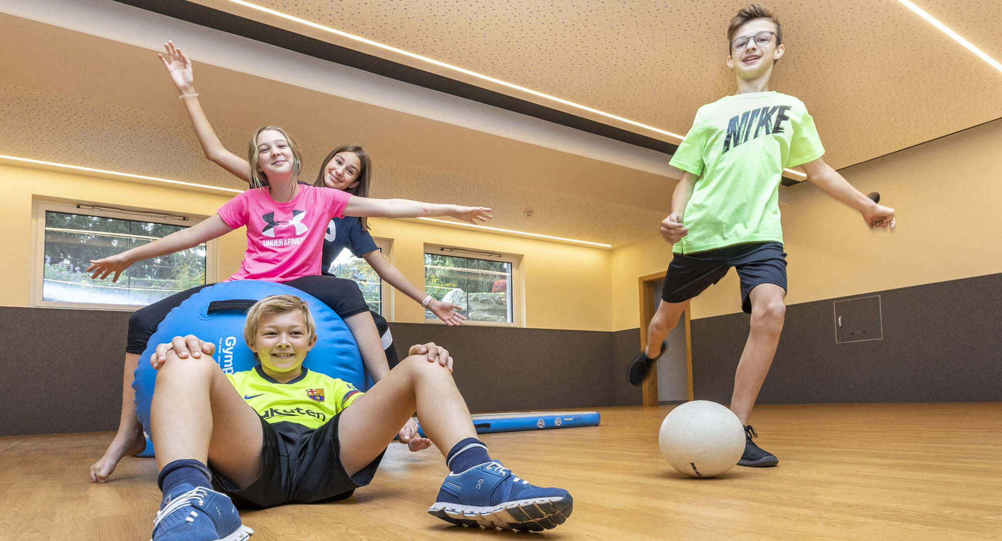 Indoor Sporthalle in der Jugendherberge Ennstalerhof in Altenmarkt, Nähe Flachau